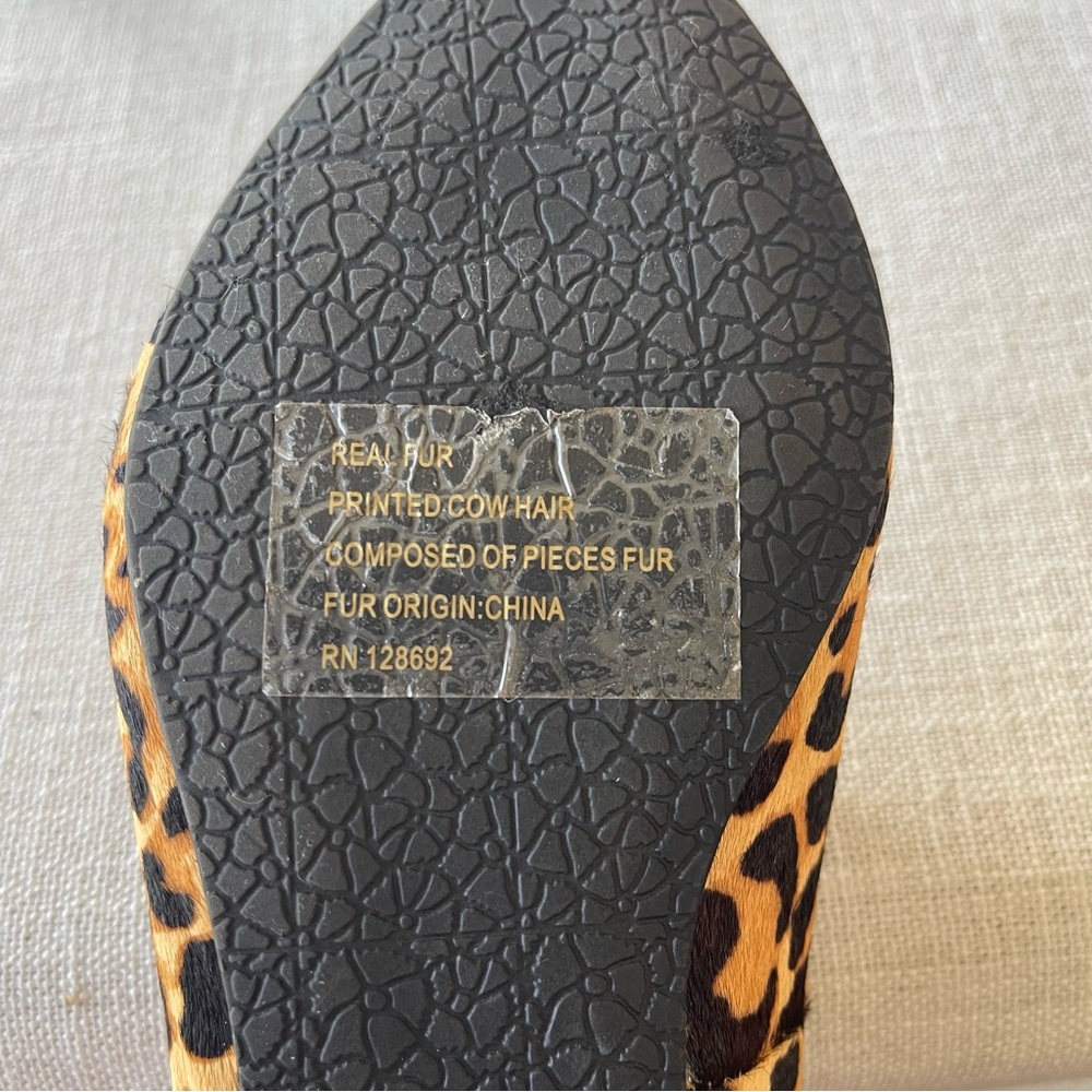 Steve Madden Feather Leopard Loafers Size 7 Genuine Calf Hair Flats - Picture 8 of 9